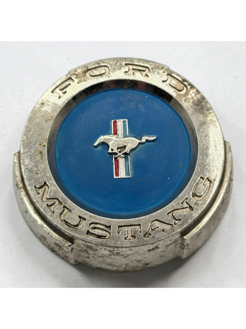 Vintage 1965-1968 Ford Mustang Gaa Cap Blue Emblem Chrome Metal